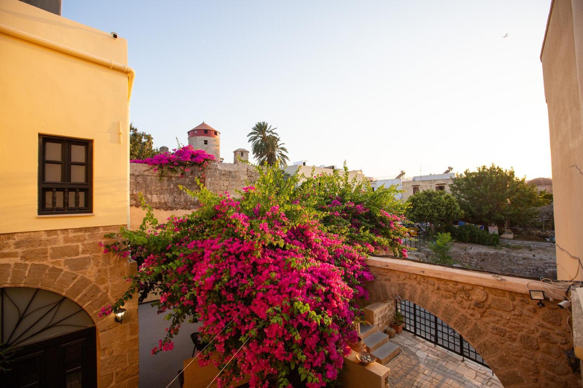 Appartamento The Old Town House Rhodes City Esterno foto