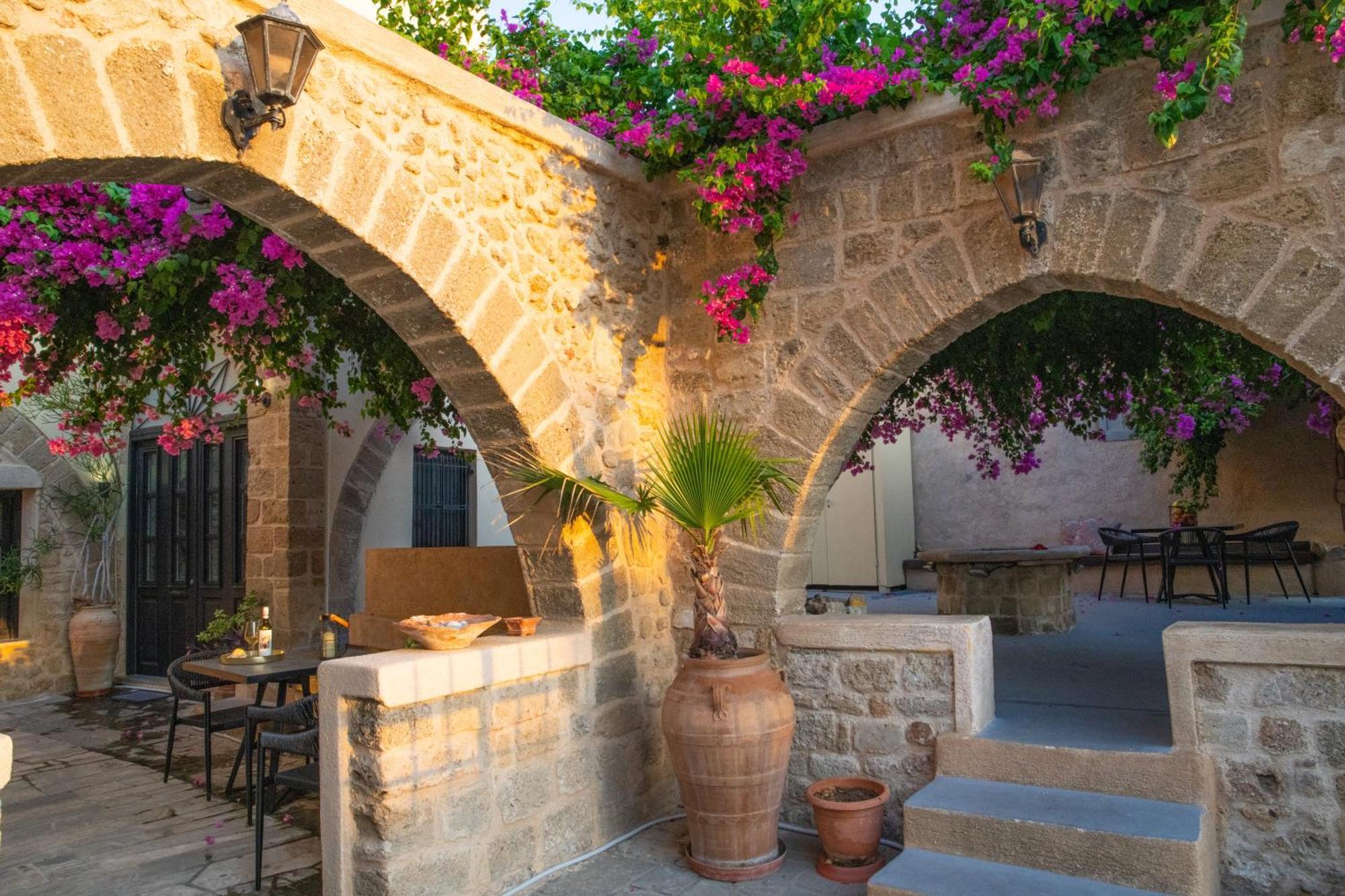 Appartamento The Old Town House Rhodes City Esterno foto